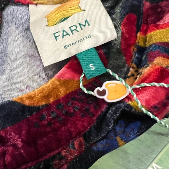 Farm Rio Velvet Mini - Picture 9 of 9